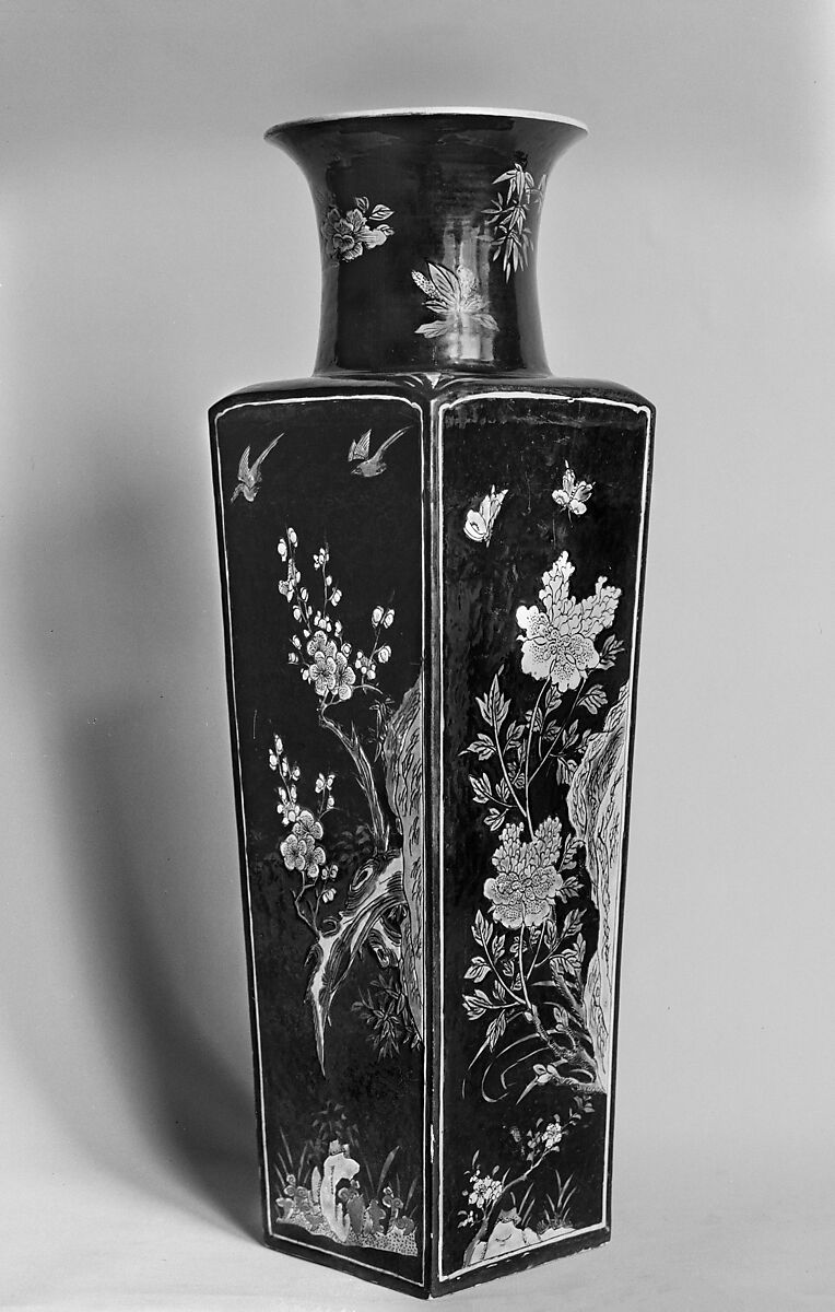 Vase China Qing dynasty (16441911), Kangxi period (16621722) The Metropolitan Museum of Art