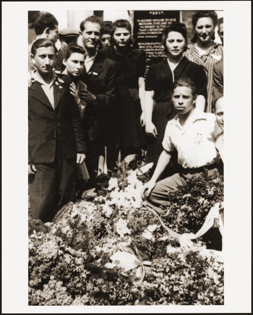Jewish DPs from the New Palestine displaced persons camp gather around