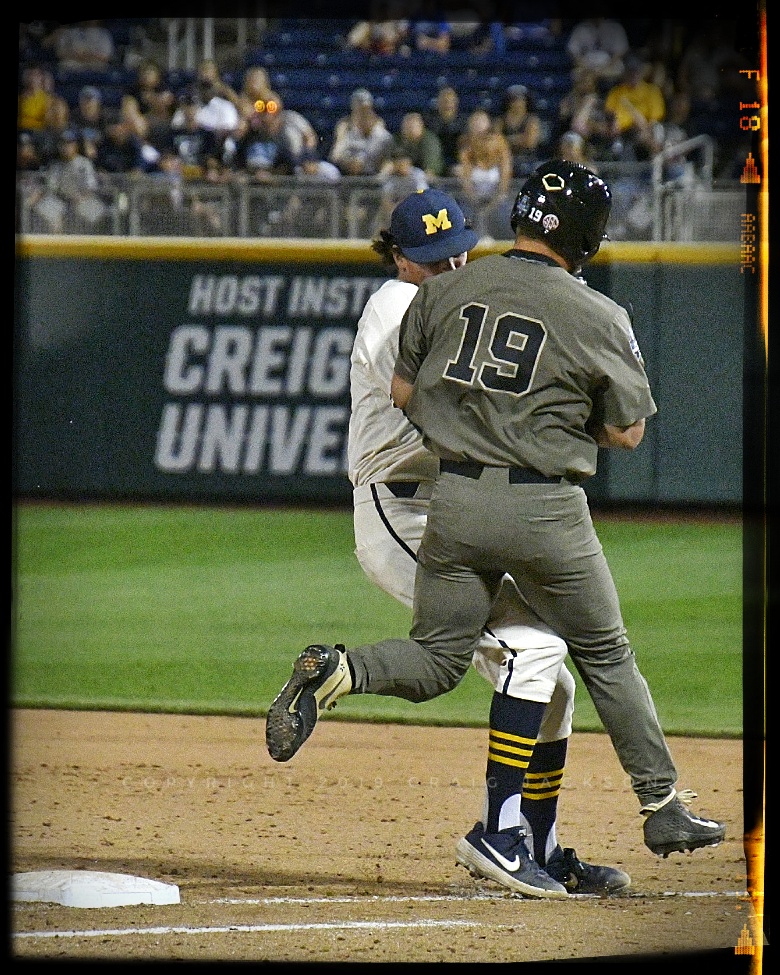 Photo gallery CWS Championship Series Game 1 Michigan vs