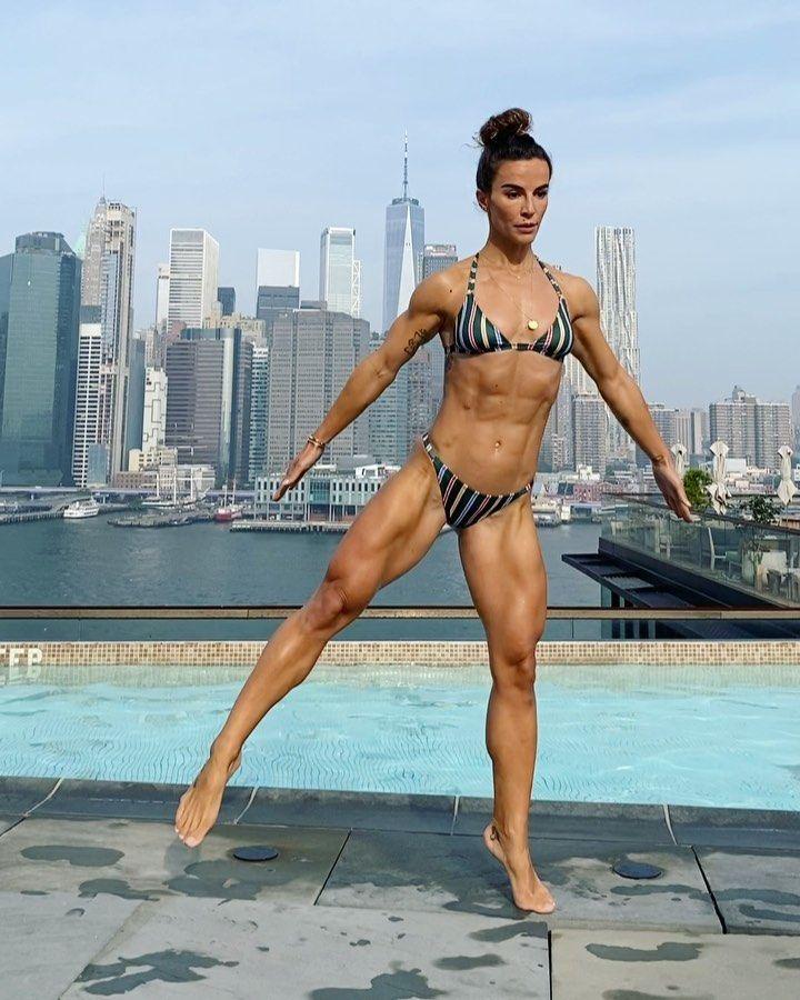 14 Hot Sexy Senada Greca Bikini Pics