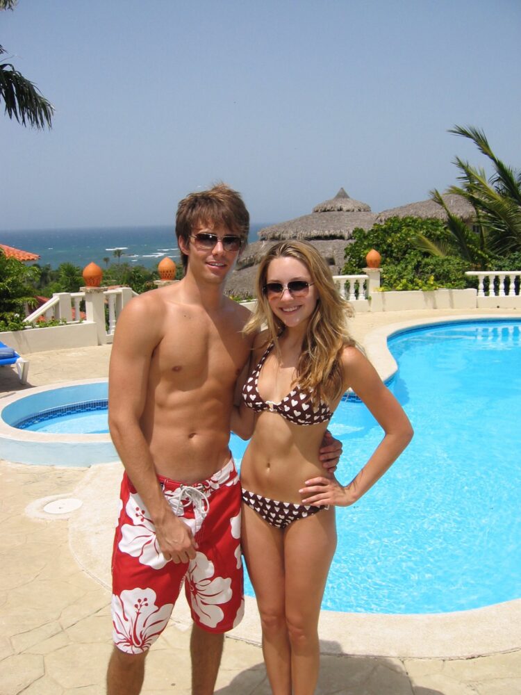 10 Hot Amanda Bynes Bikini Pics