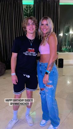 6 Hot Sexy New Carson Roney Bikini Pics