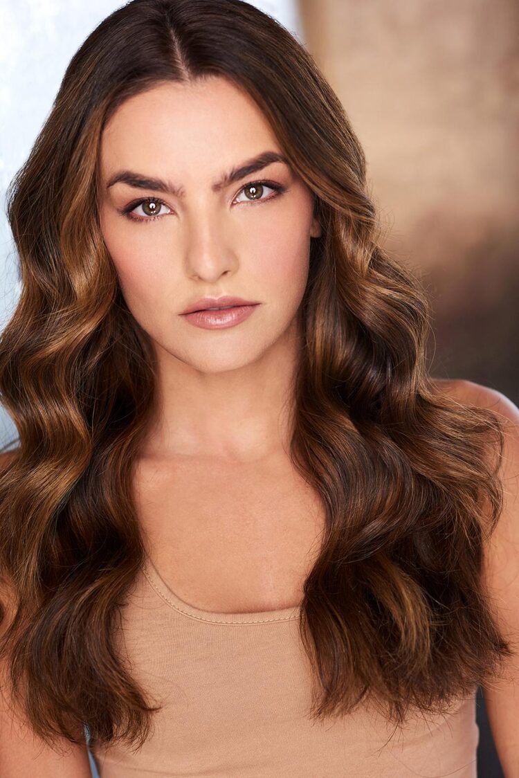 10 Sexy Hot Kayla Compton Bikini Pics