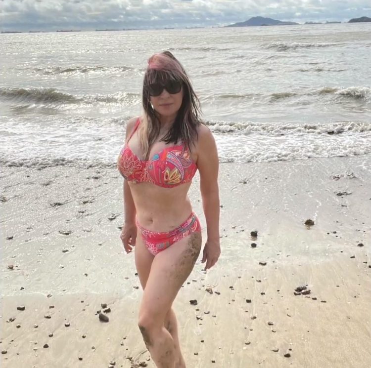 8 Hot Sexy New Cynthia Rothrock Bikini Pics