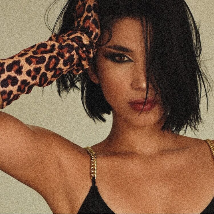 5 Hot Sexy Anna Beggion Bikini Pics