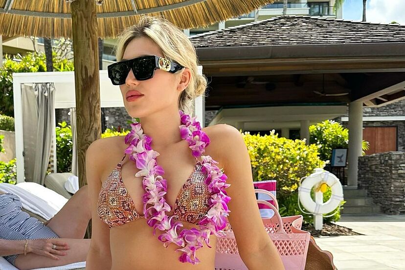 4 Hot Sexy Fernanda Gimenez Bikini Pics