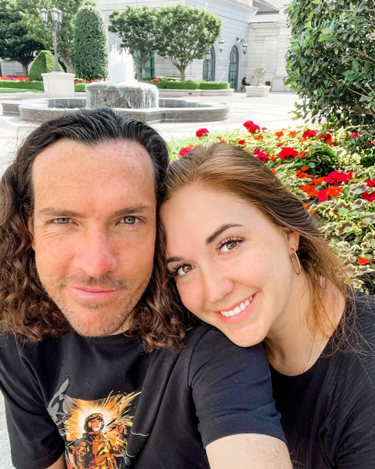 5 Hot Sexy Jenny McBride Bikini Pics