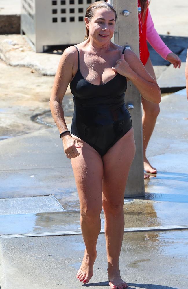 10 Hot Sexy Kate Ritchie Bikini Pics