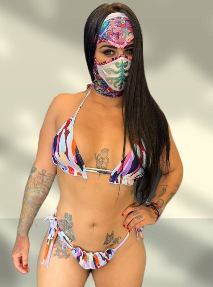 6 Hot Sexy Lady Shani Bikini Pics