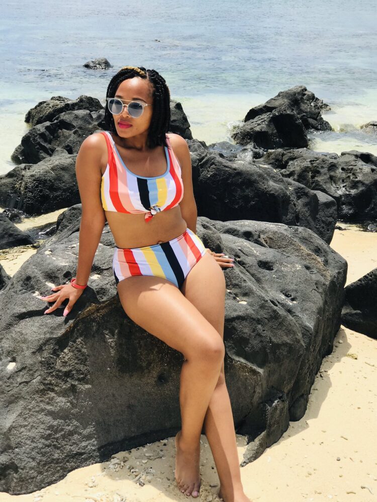 4 Hot Sexy Millicent Mashile Bikini Pics