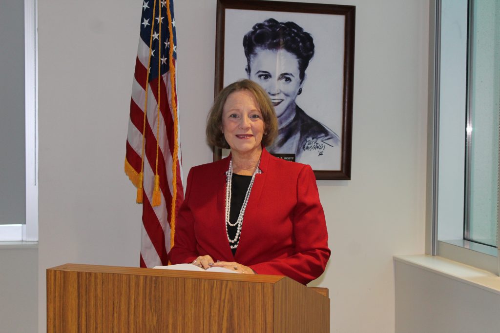 Crystal K. Kinzel Clerk of the Circuit Court & Comptroller for