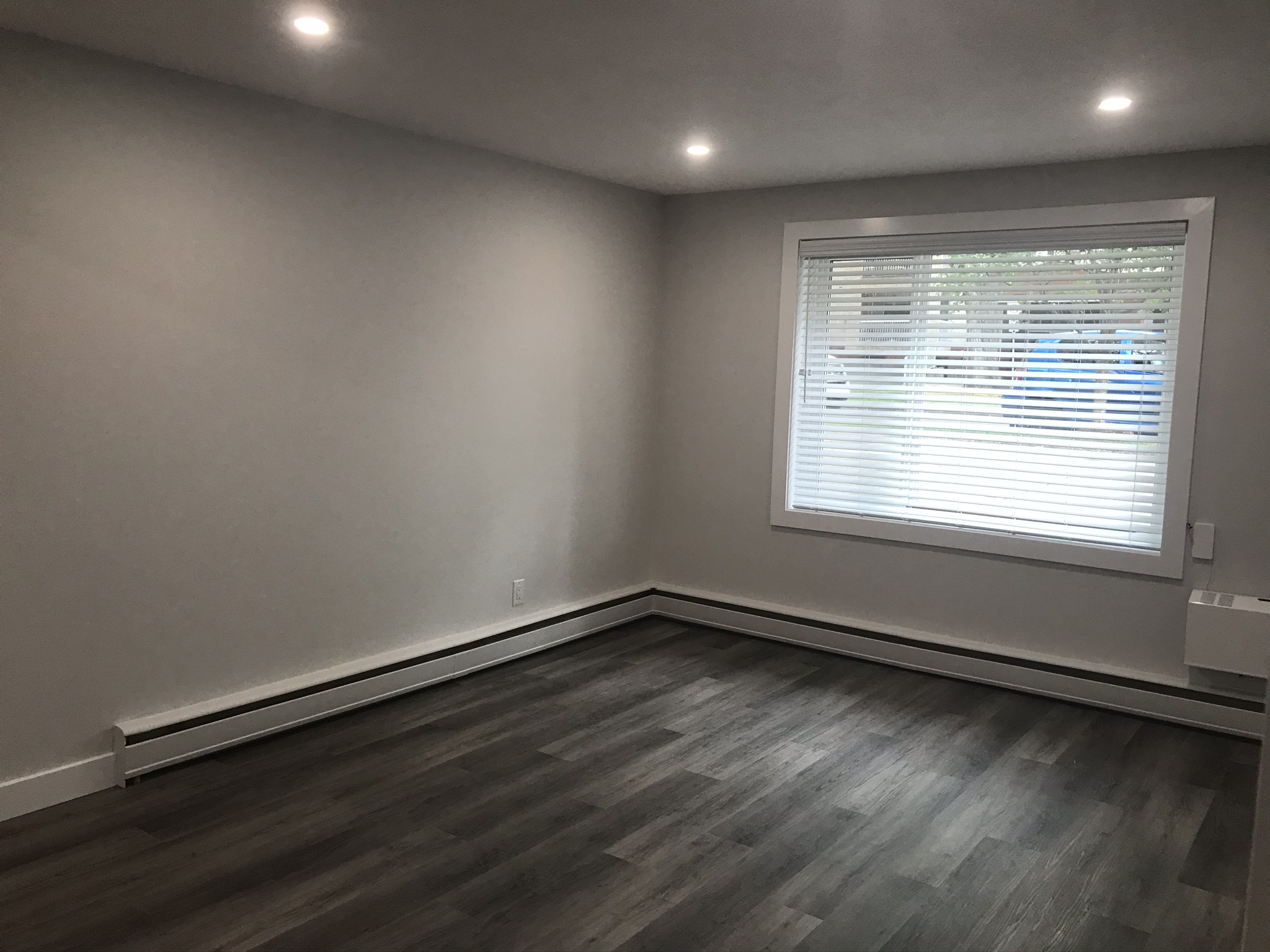 CRESTLINE APARTMENTS Colliers Rentals