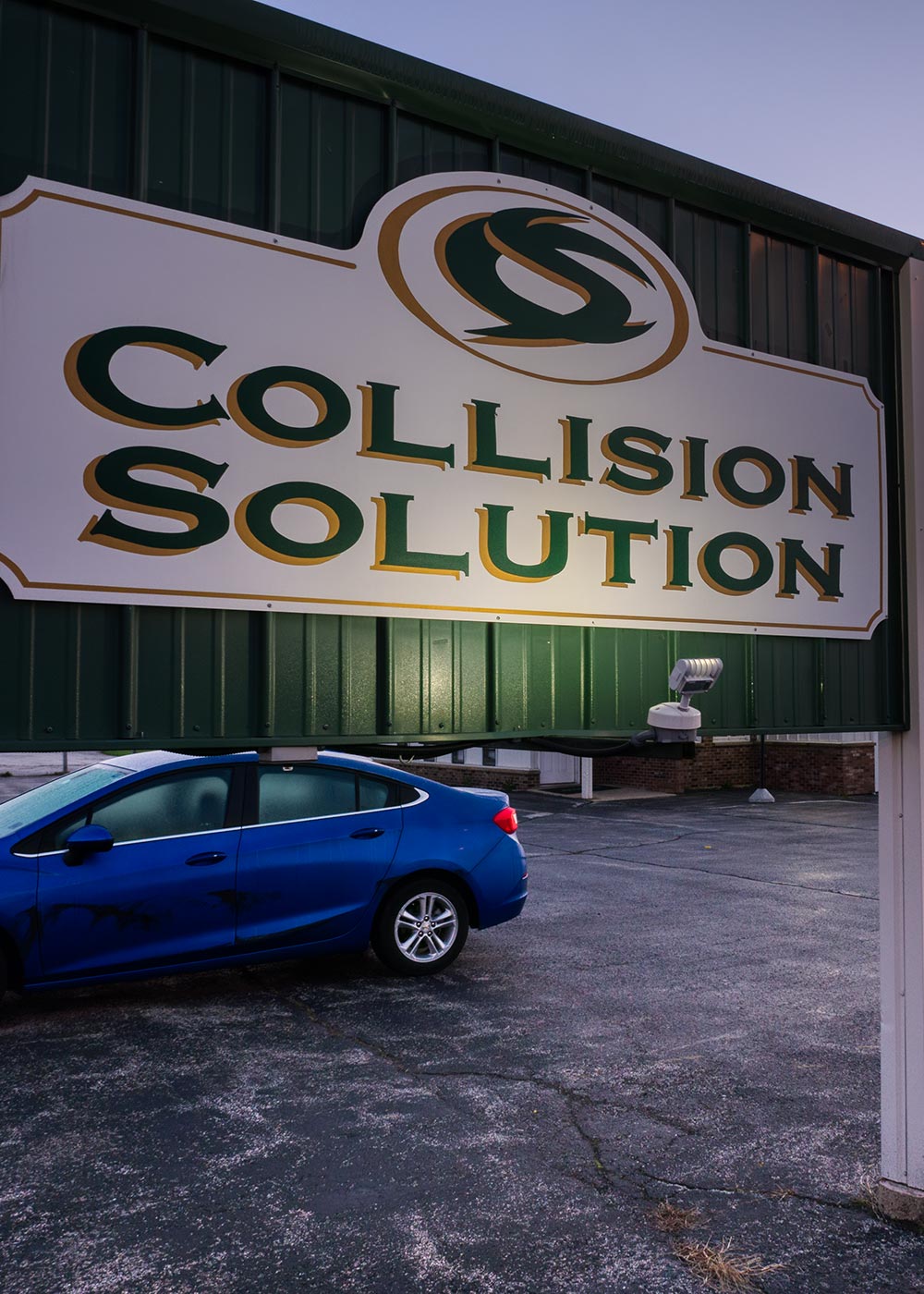 North Chicago Auto Body Repair - Locally Owned