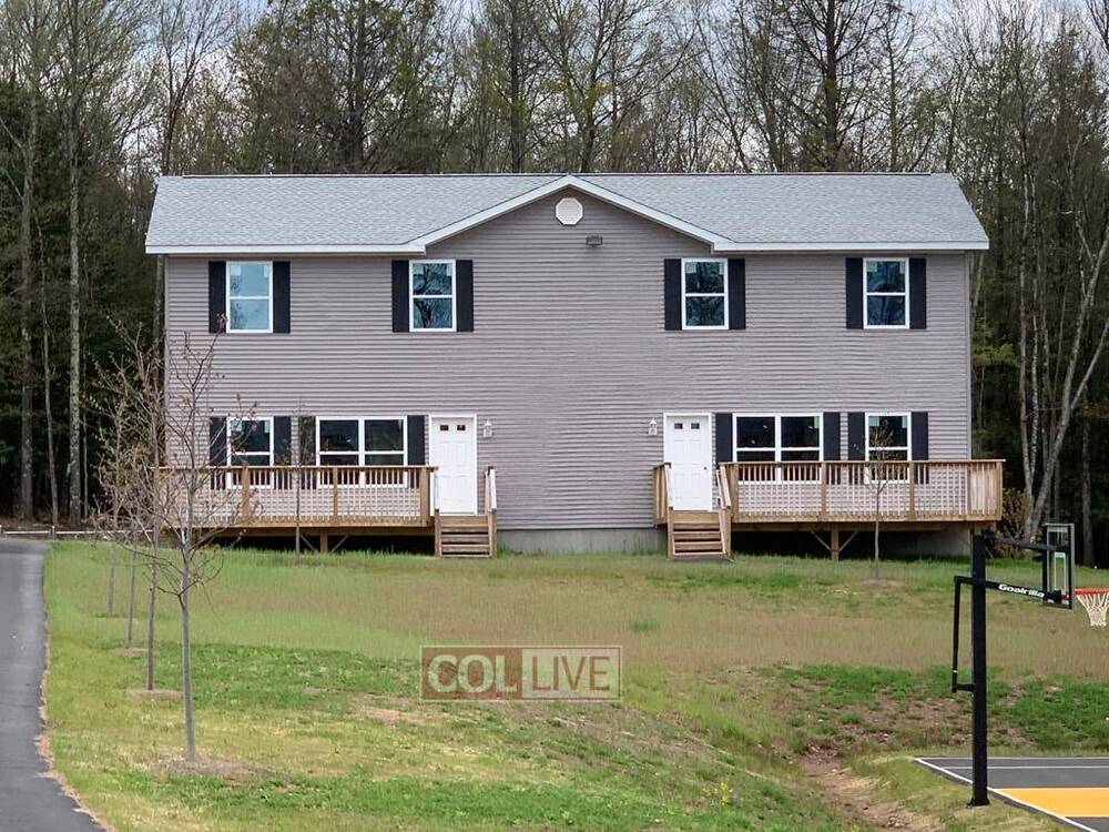 ‘Evergreen Circle’ Offers Affordable Summer Homes