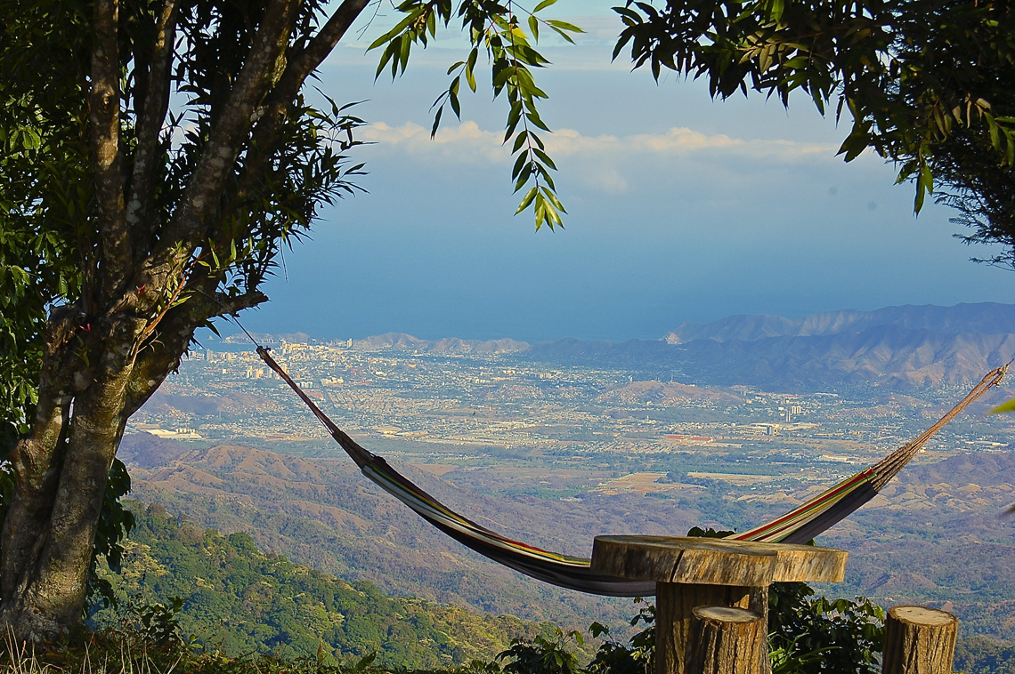 Minca Spectaculair uitzicht vanuit een gigahangmat! Colombia.nl