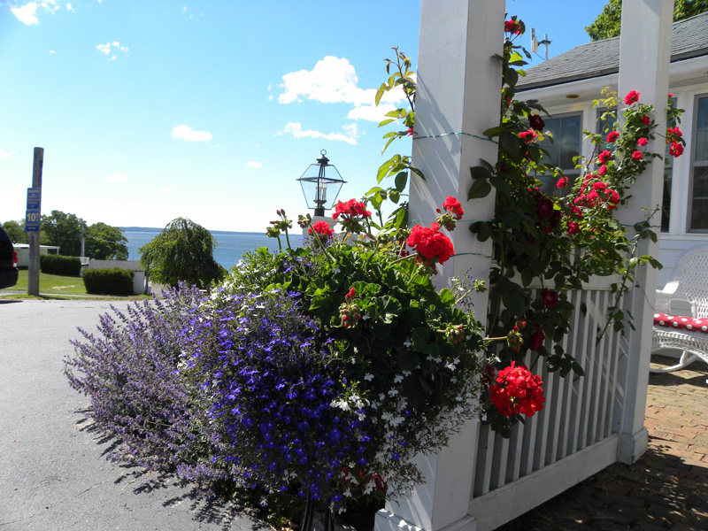 Official Colonial Gables Guest Rooms & Cottages on Belfast, Maine Coast