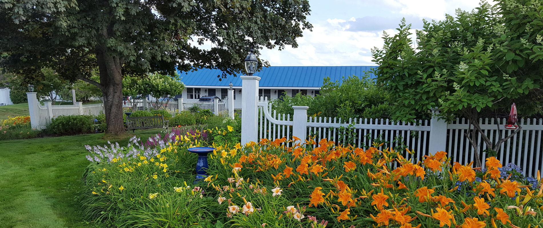 Official Colonial Gables Guest Rooms & Cottages on Belfast, Maine Coast