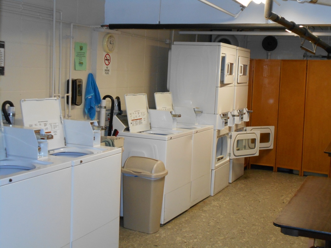 Photos Colonial Manor Apartments