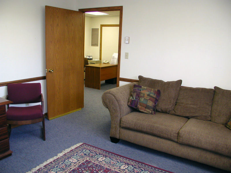 Photos Colonial Square Apartments and Offices for Rent Menomonee