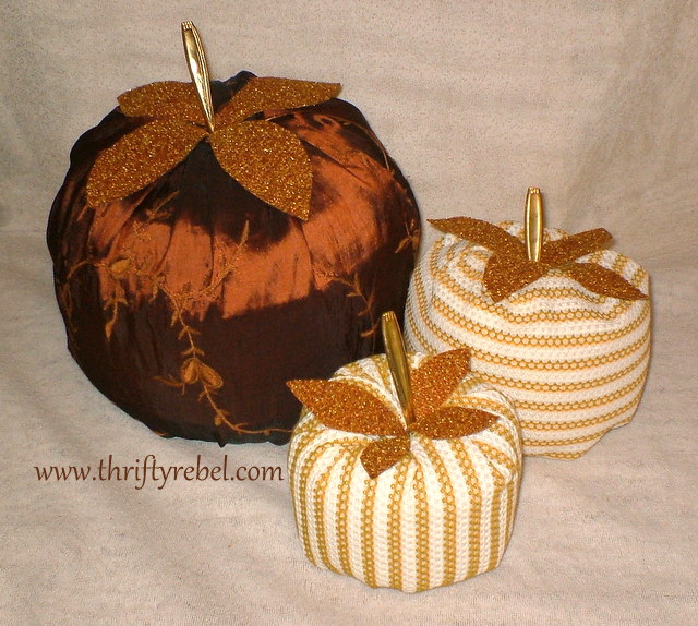 Easy DIY Fabric Pumpkins Color Me Thrifty