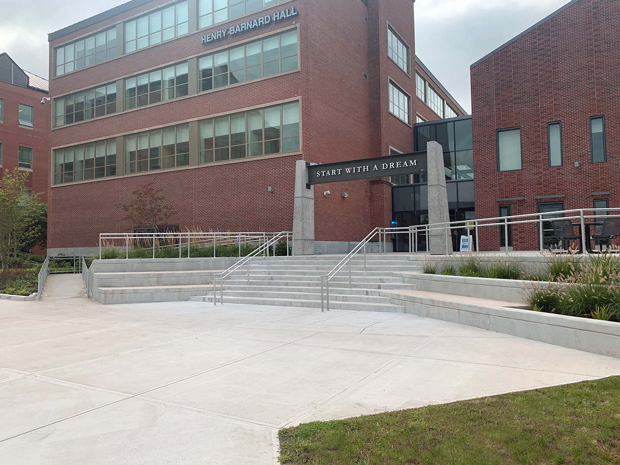 CCSU Barnard Hall Colossale Siteworks