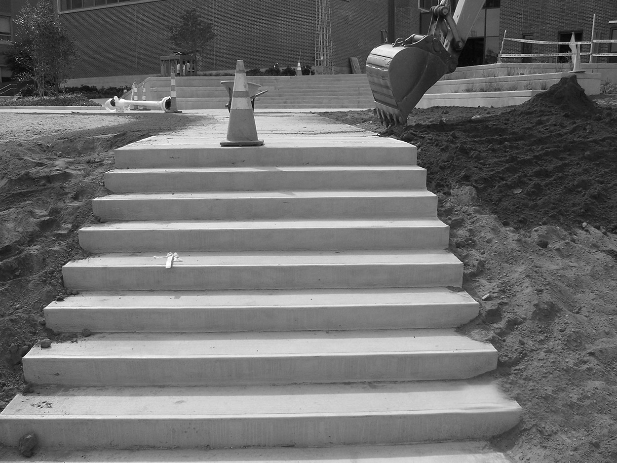 CCSU Barnard Hall Colossale Siteworks