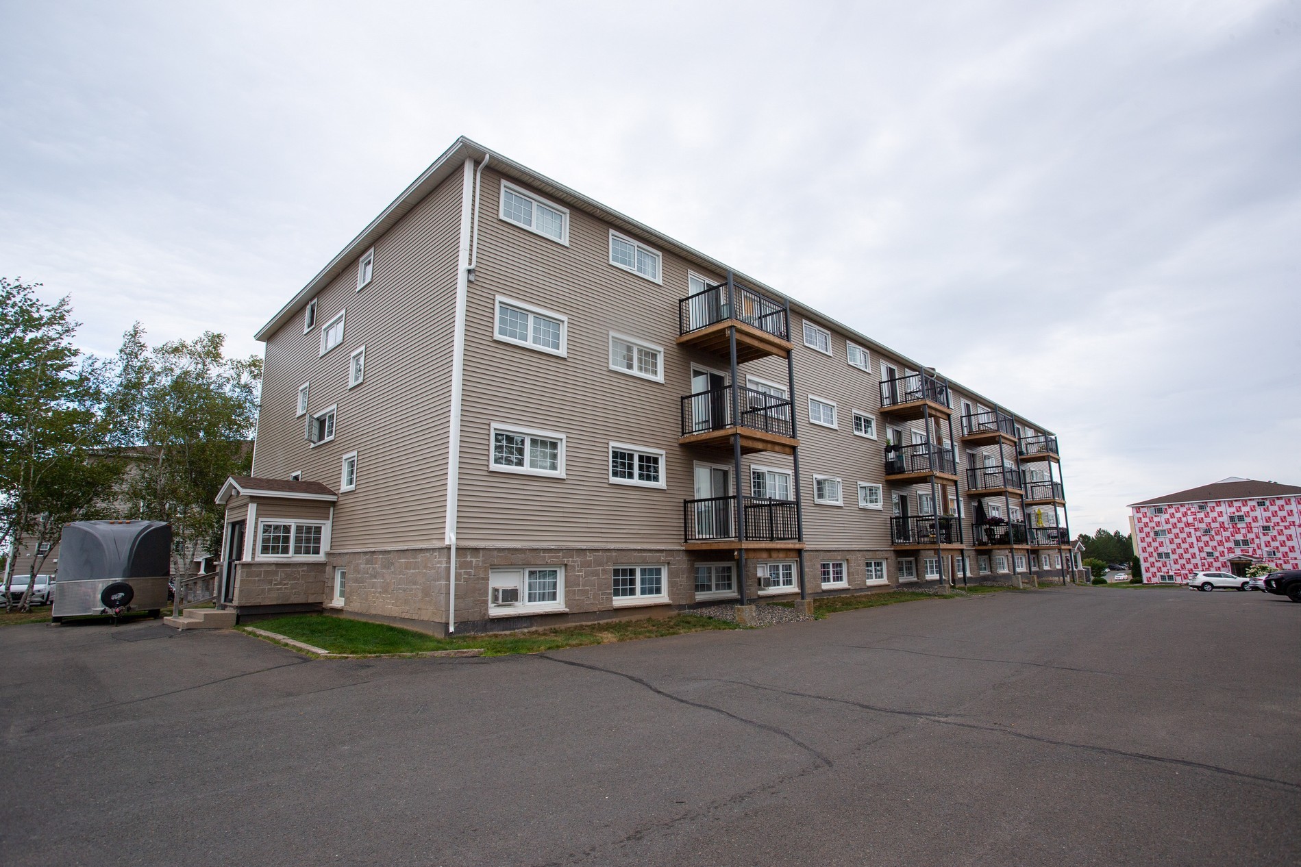 29, 39, 49, 59, 69 Abbott Court & 458 Priestman