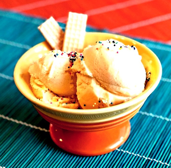 Creamy Vanilla Ice Cream Ice Cream Colton