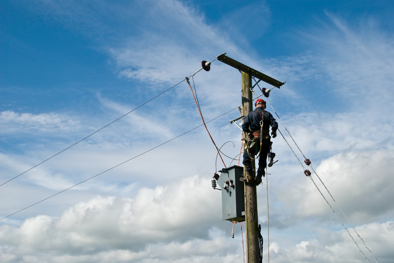 What Is The Hourly Rate For A Calgary Electrician? Colz Electric