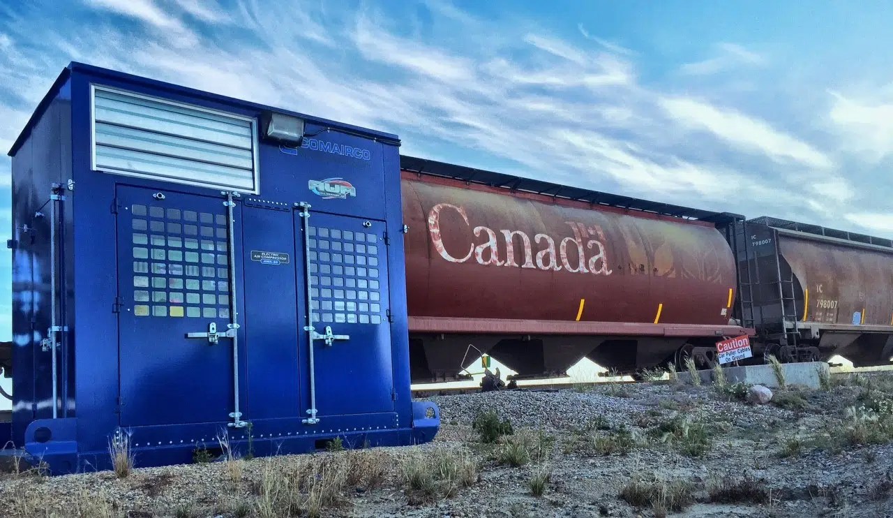 Exterior air compressor mobile