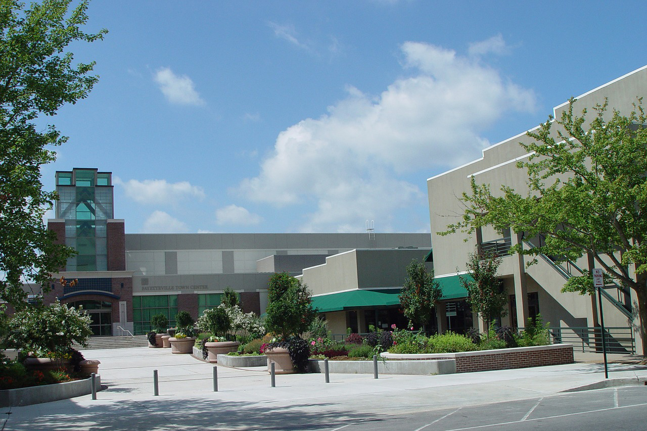 Living in Fayetteville, NC What Is It Like Pros and Cons Combadi