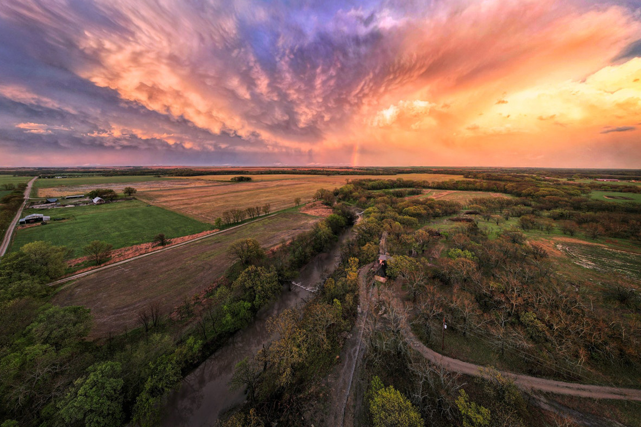 Living In Kansas City, MO What Is It Like Pros and Cons Combadi