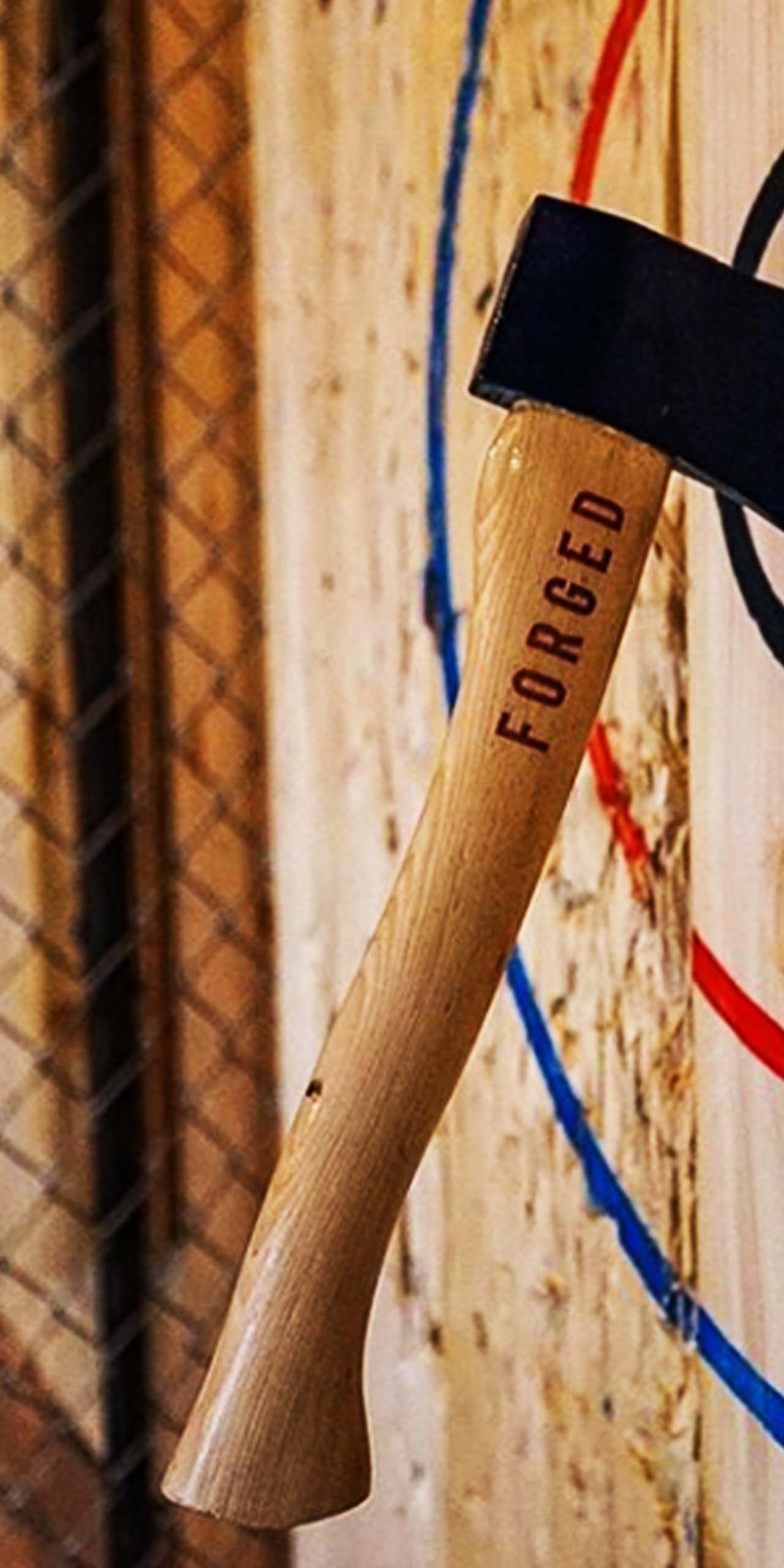 Axe Throwing Combat d'Archers Montréal