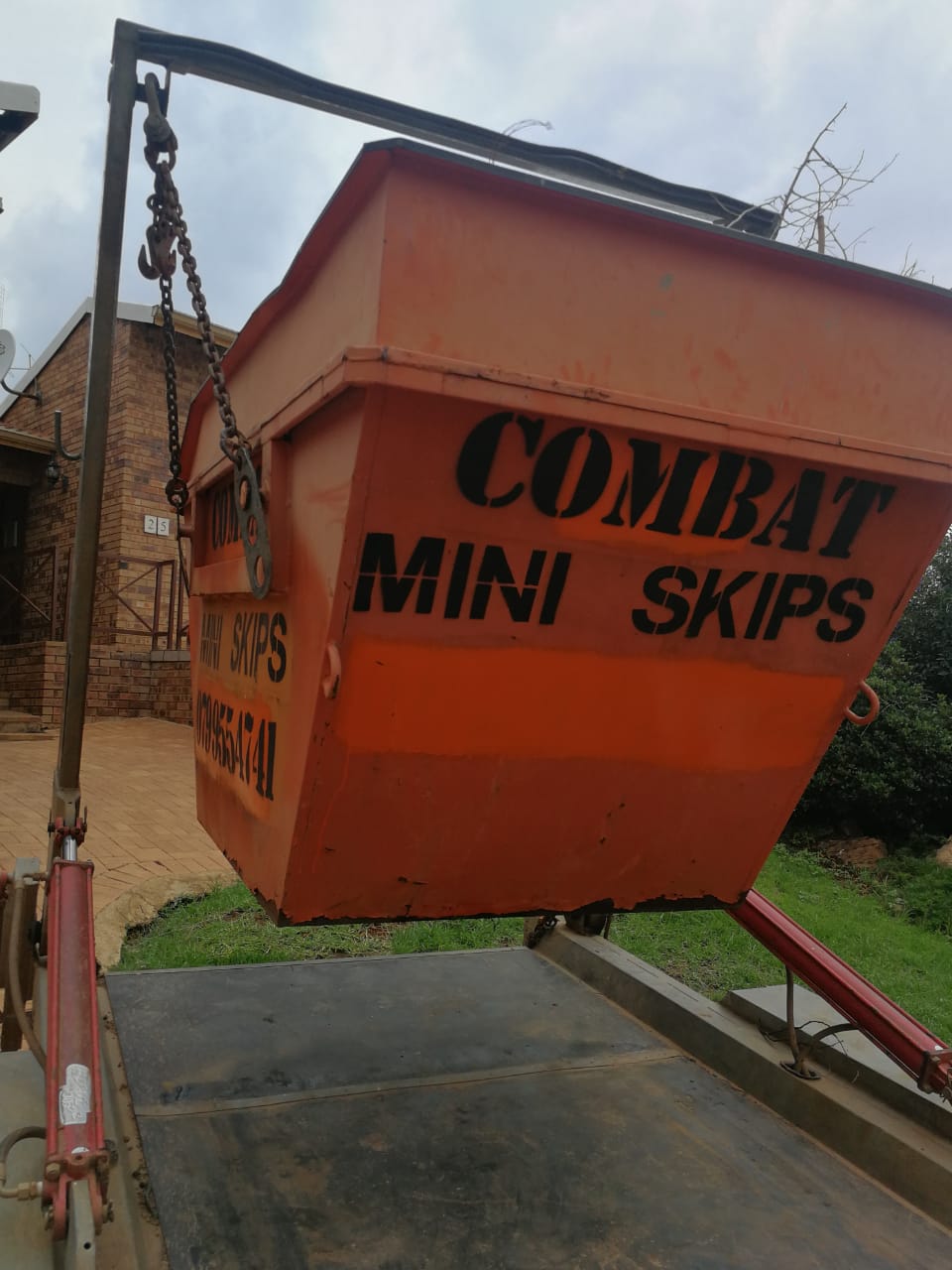 Services Combat Mini Skips