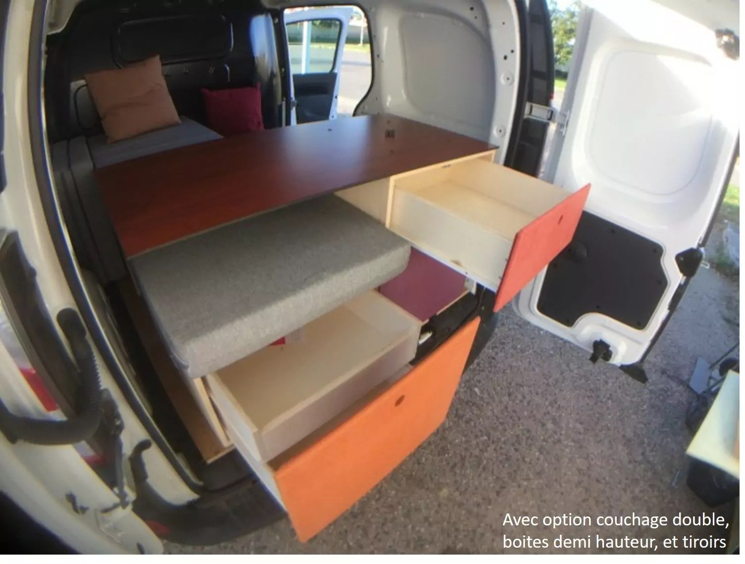 Peugeot Partner aménagé la solution compacte pour partir en road trip