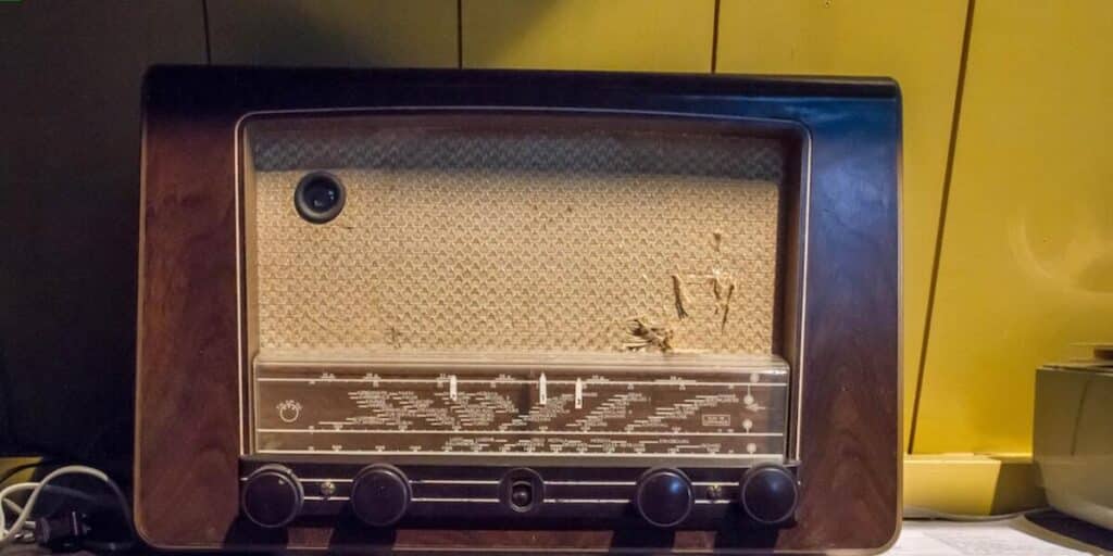 What is the standard size of a builtin microwave? Combi Oven