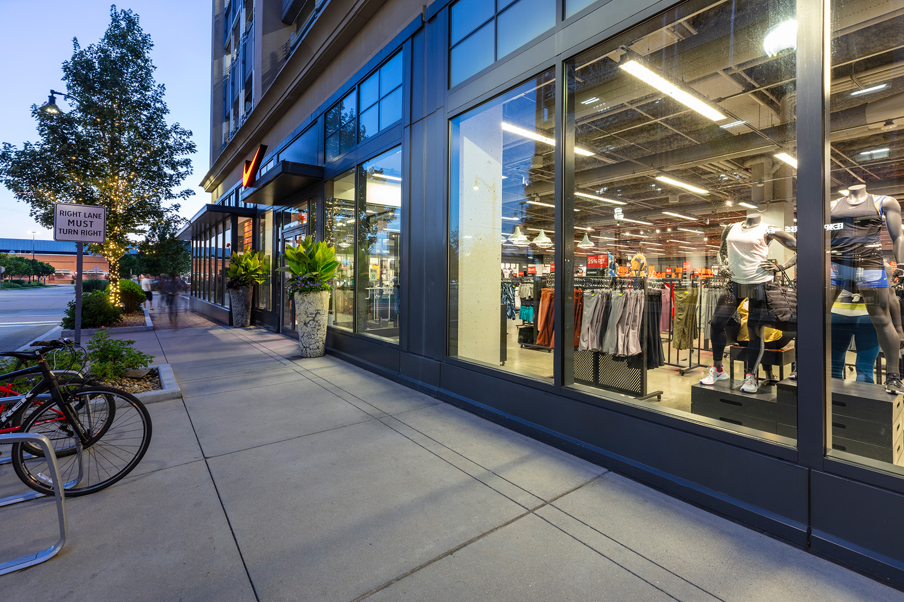 Assembly Row Commonwealth Building