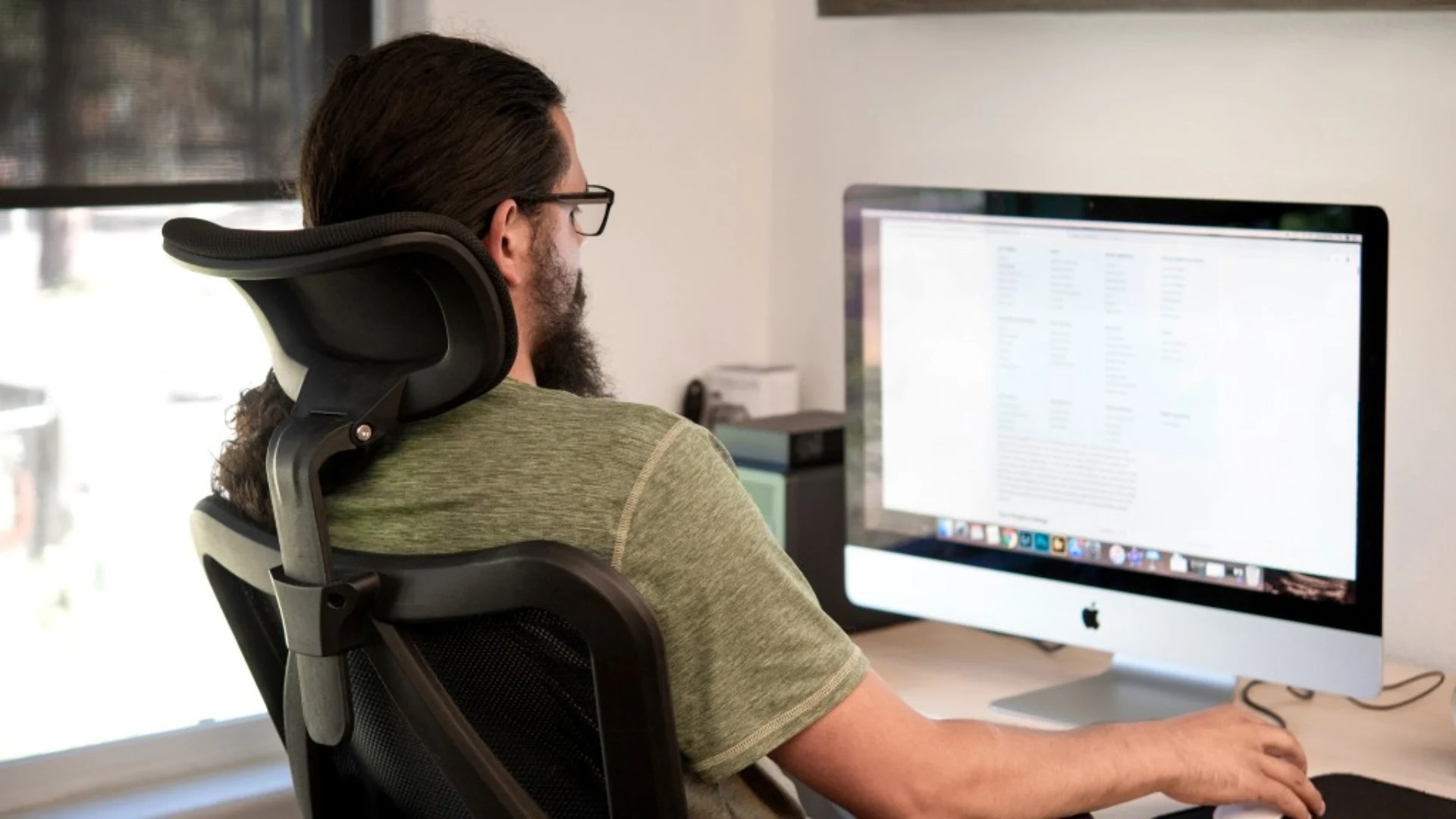 Duramont Ergonomic Adjustable Office Chair Review