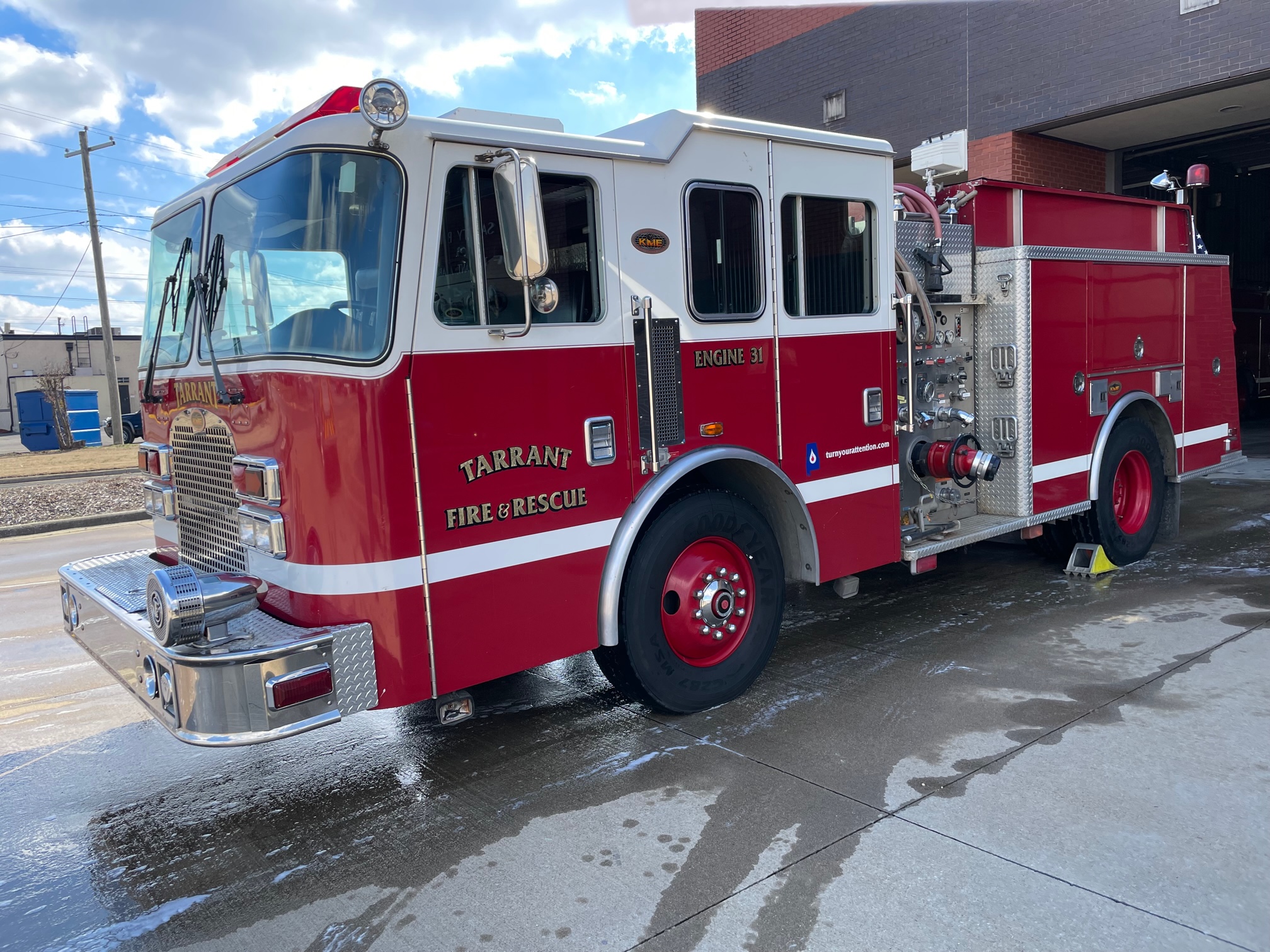 SOLD SOLD SOLD 1998 KME 1500/500 Rescue Pumper Command Fire Apparatus