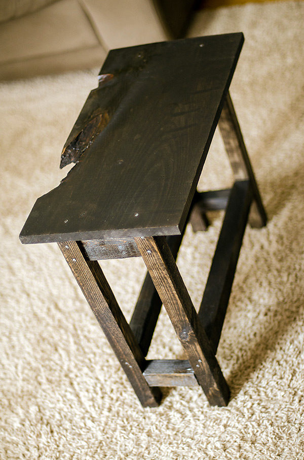 DIY rustic end table for less than ! Commatose.ca