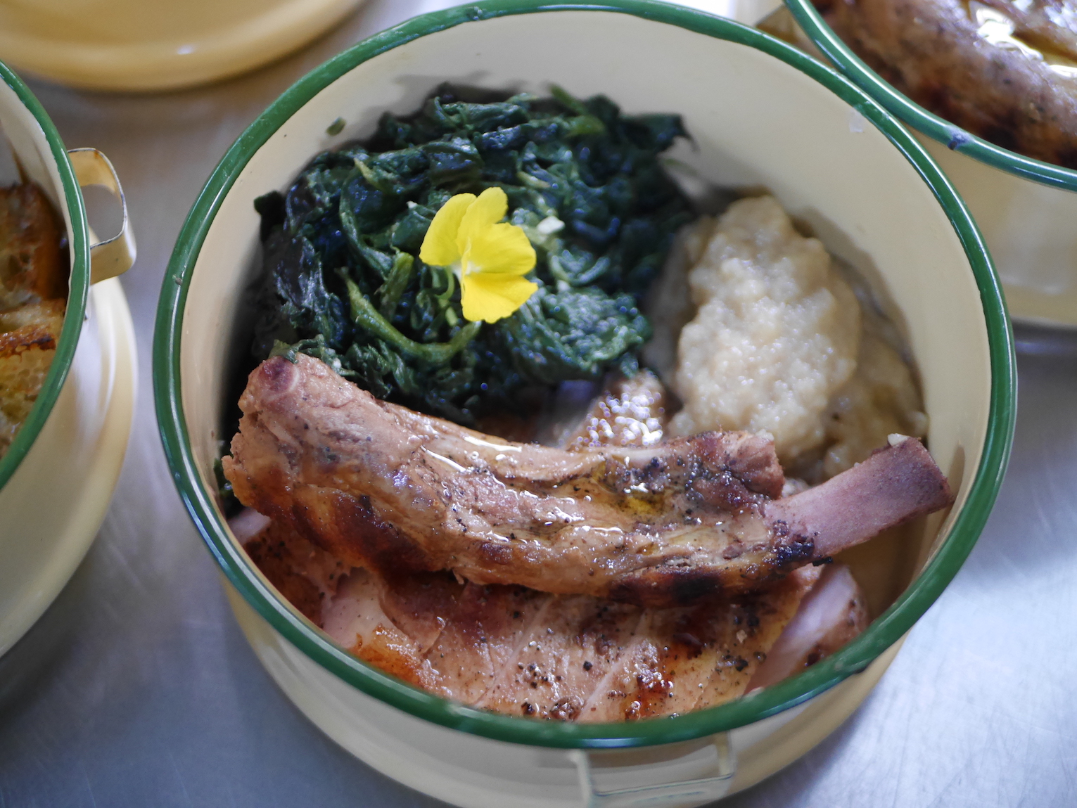 “MOVE ON FIGHTERS” by the Food for Fighters Organisation