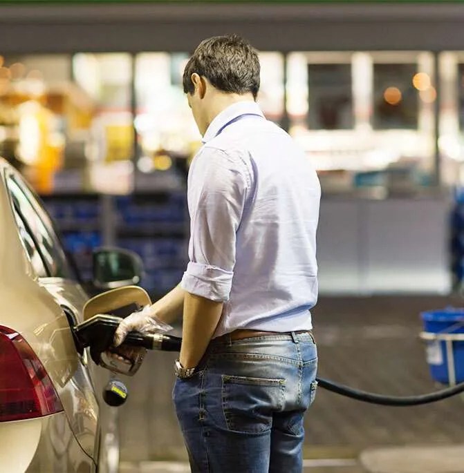 Looking to buy or sell gas stations Commercial Plus Group