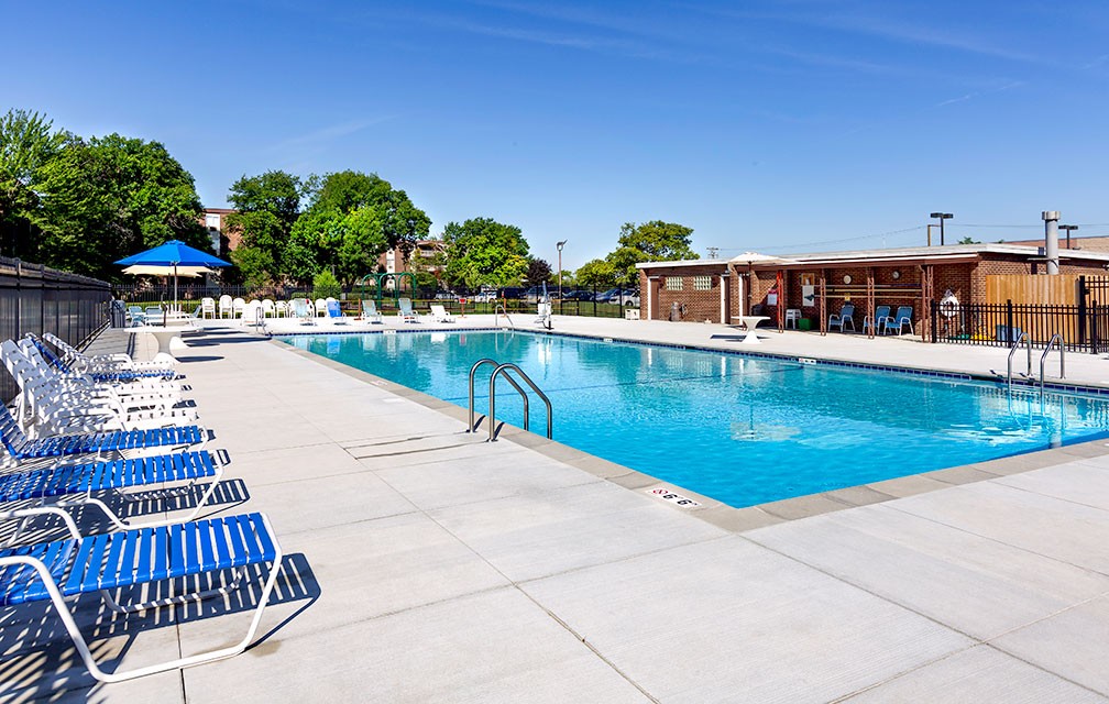 Point West Sunset Pools & Spas Commercial