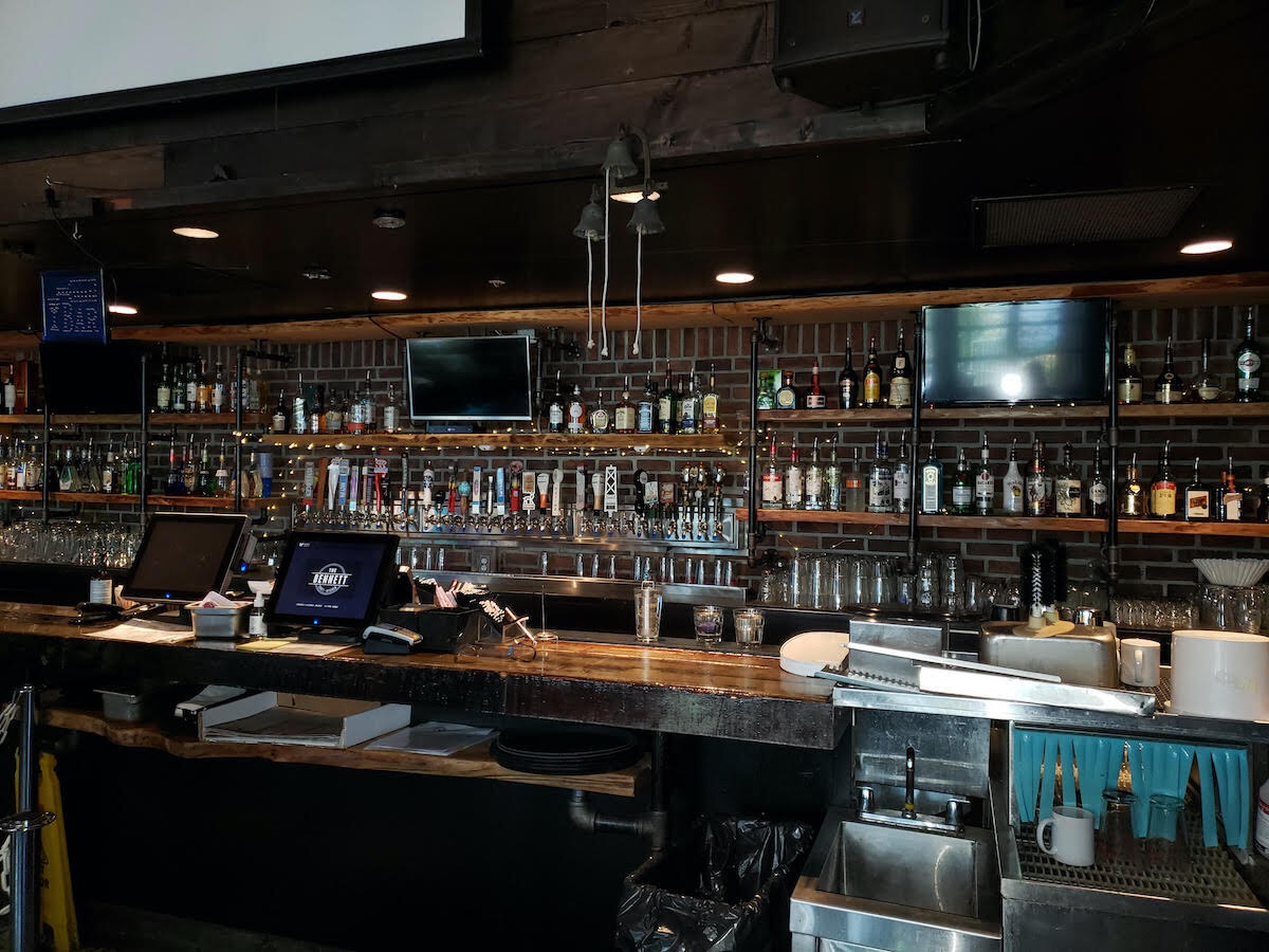 185 Seat Pub in the TriCities Area! Vancouver Business Broker