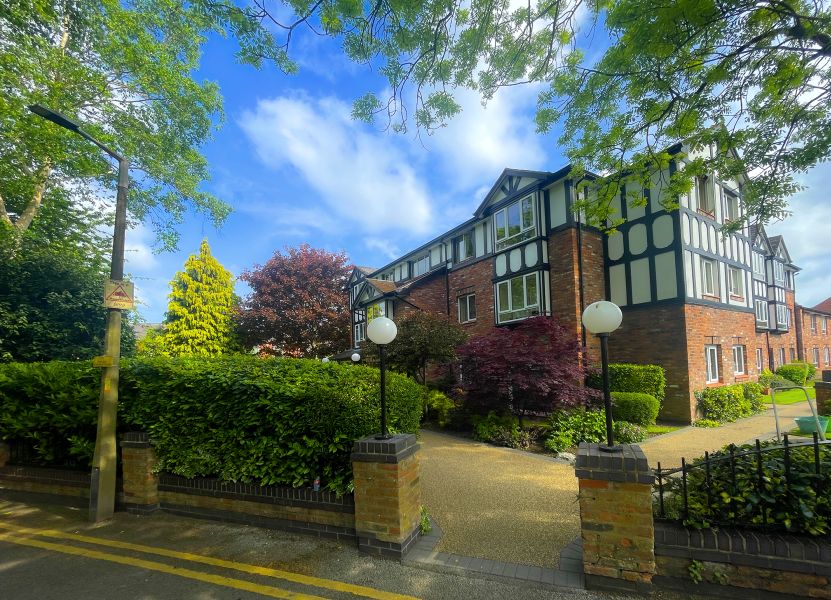 Larchwood Commerson Estate Management