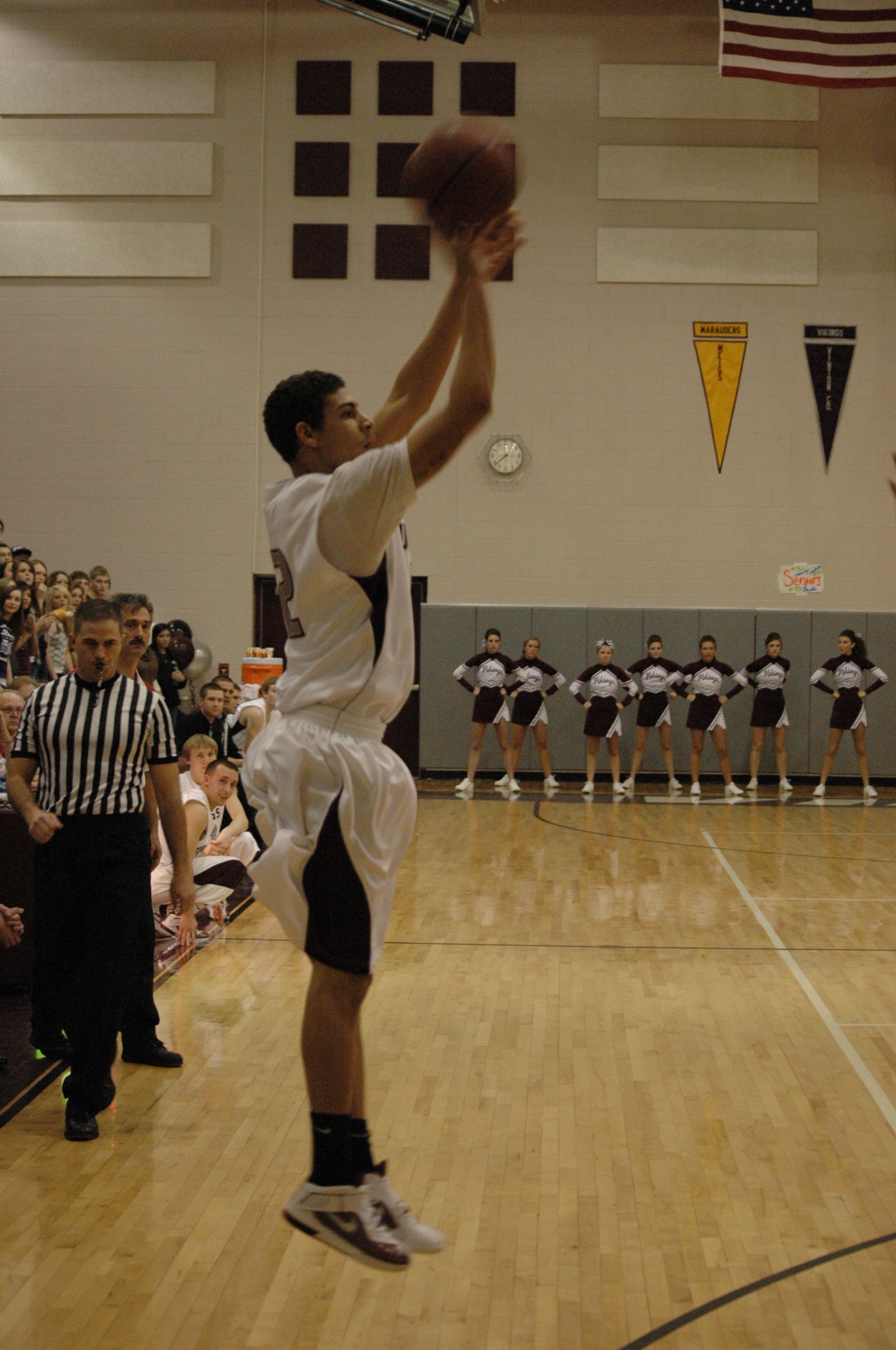 Seniors recognized before boys’ victory over Zane Trace The Commoner Journal
