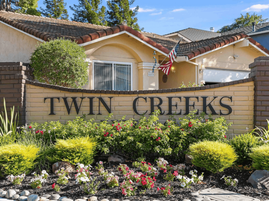 Twin Creeks Hills Courtside Homes Association Common