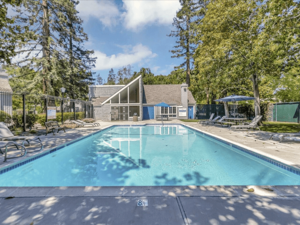 Lincoln Village Homeowners Association, Inc. Common Interest Management Services