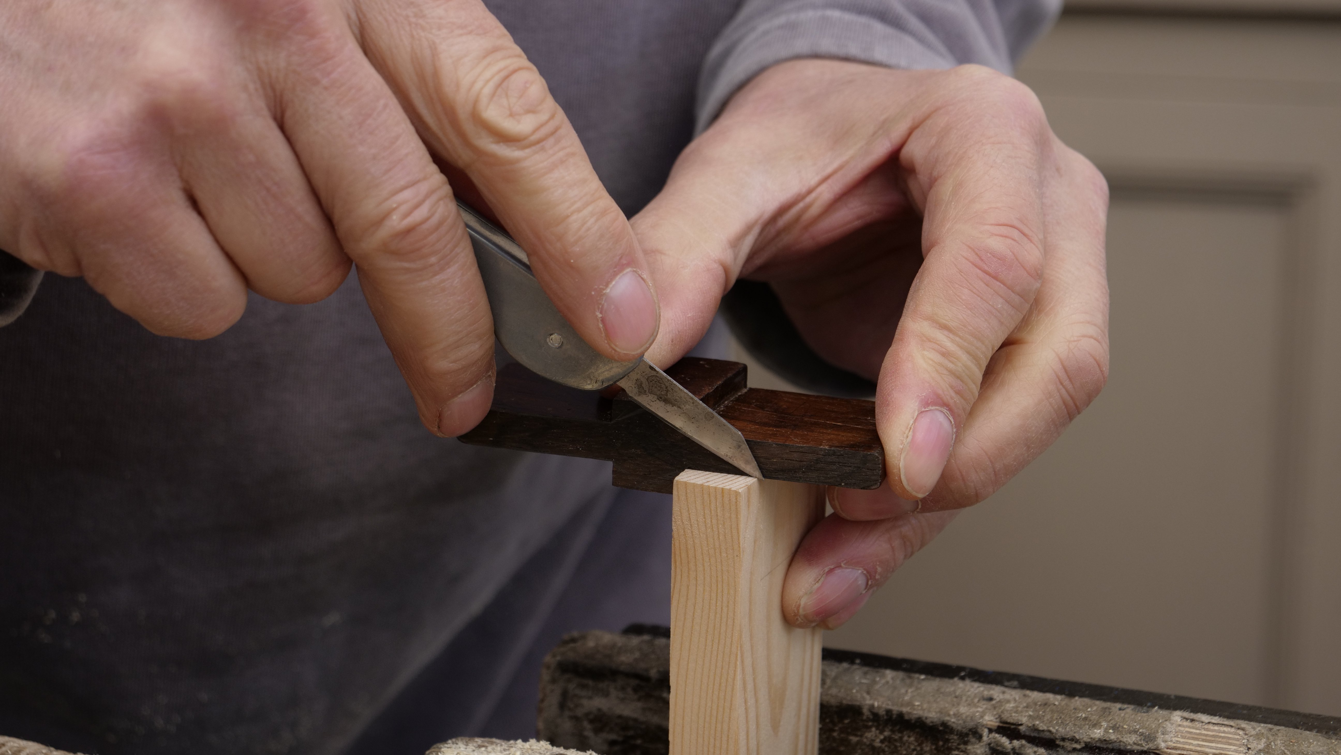 Woodworker's Knife Using Guide Common Woodworking