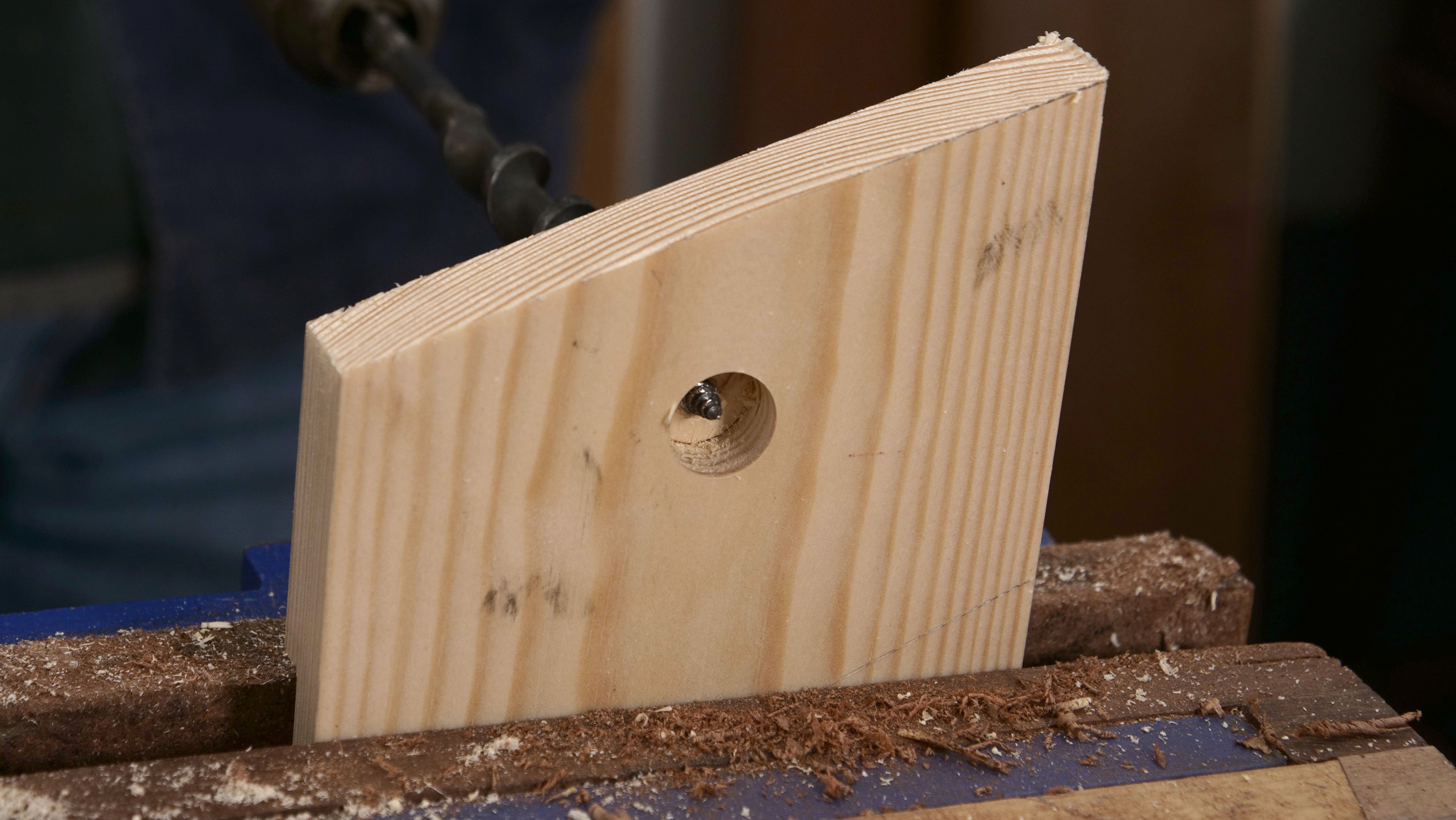 Swing Brace Using Guide Common Woodworking
